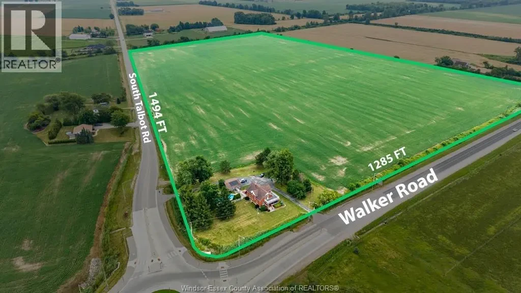 6016 Walker Road, Tecumseh